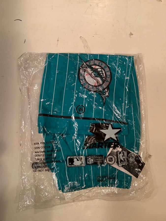 Vintage Florida Marlins Starter shorts(M, new with tag): Vintage Florida Marlins Starter shorts(M, new with tag)