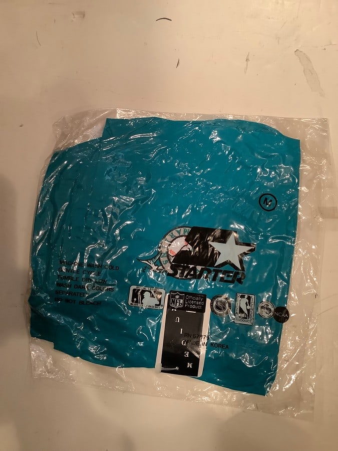 Vintage Florida Marlins Starter shorts(M, new with tag): Vintage Florida Marlins Starter shorts(M, new with tag)