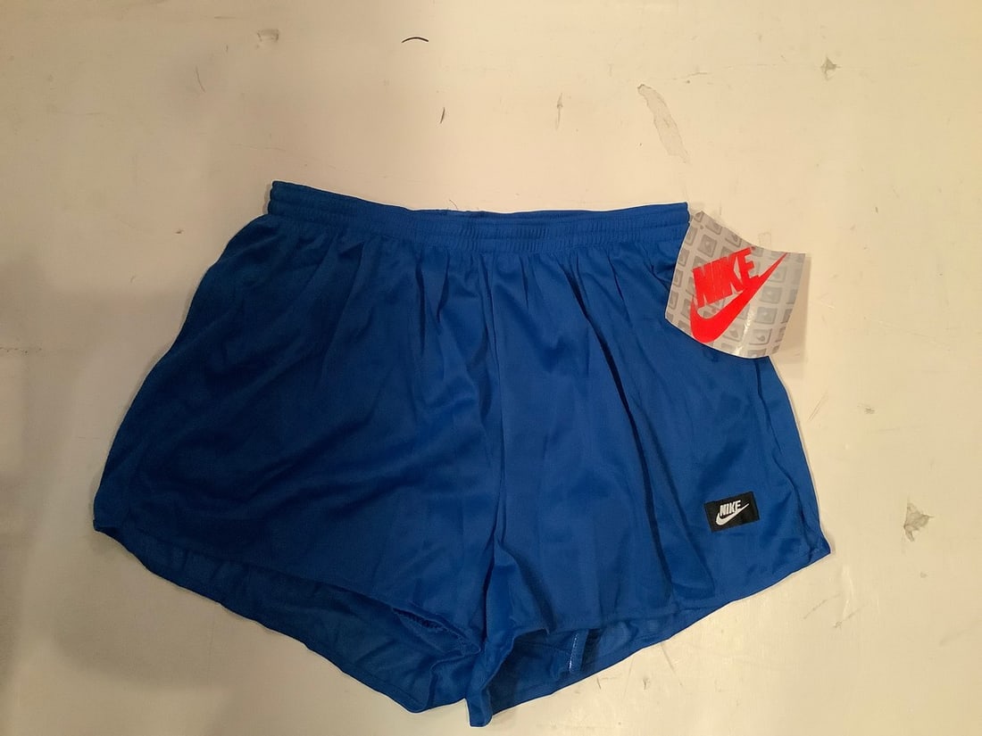Vintage blue Nike Men's medium workout shorts: Vintage blue Nike Men's medium workout shorts