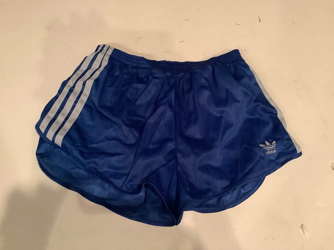 Vintage Adidas shorts(L-36-38, with tag): Vintage Adidas shorts(L-36-38, with tag)