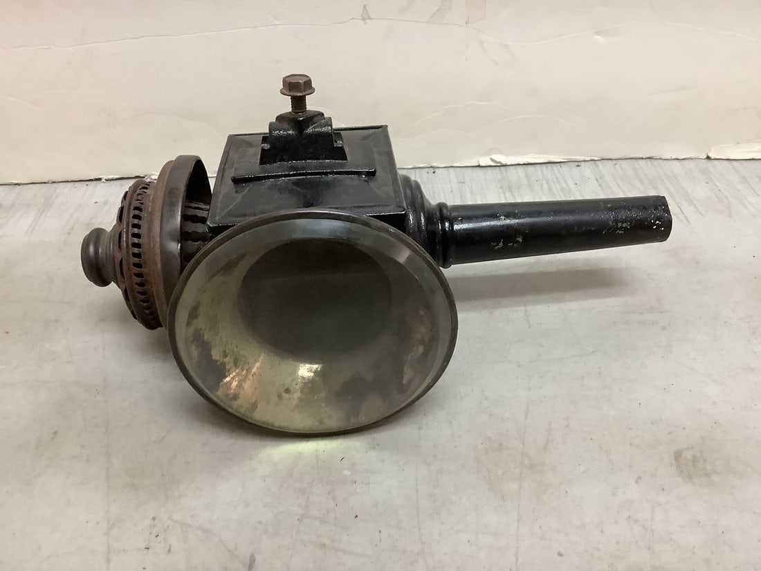1900's carriage lantern lamp(13in.long): 1900's carriage lantern lamp(13in.long)