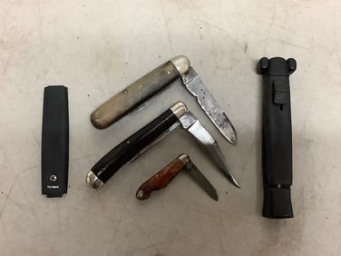 Vintage pocket knives