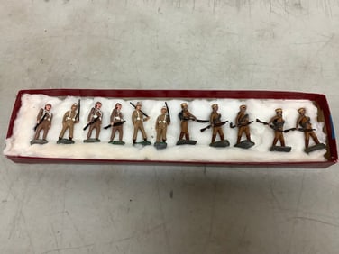 Vintage Lead soldier figures(2.5in.tall)