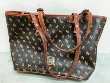 Dooney & Bourke purse
