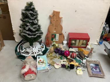 Vintage wall decor, electric carving knife, jewelry box organizer, staple gun kit, and more