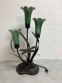 Fred Tiffany lily and dragonfly lamp(21.5in.tall)
