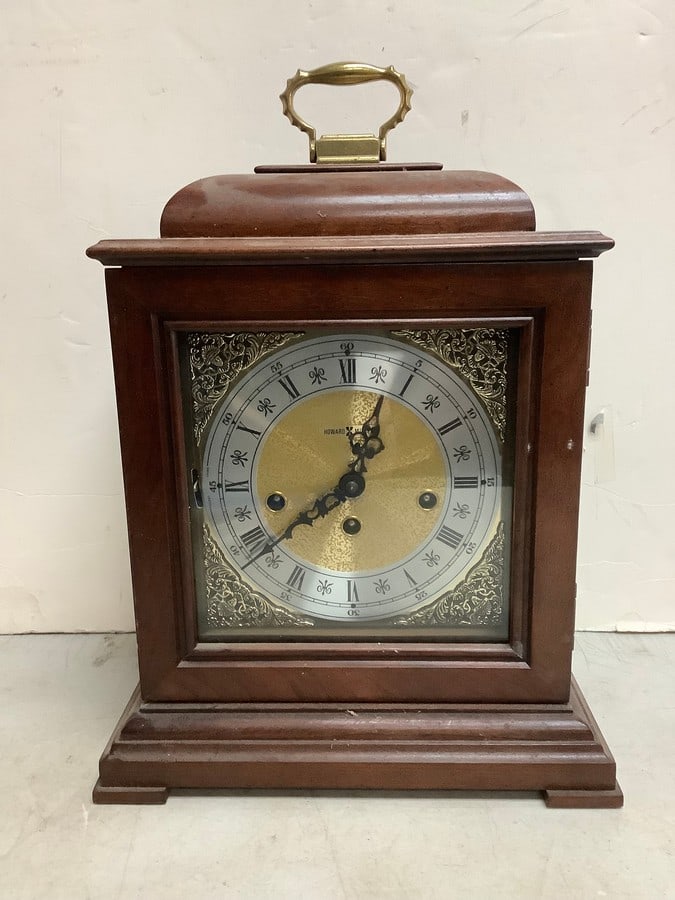 Howard Miller Clock (15in Tall): Howard Miller Clock (15in Tall)