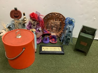 Vintage dolls, Liquore Galliano decanters(19.25in.tallest), and more