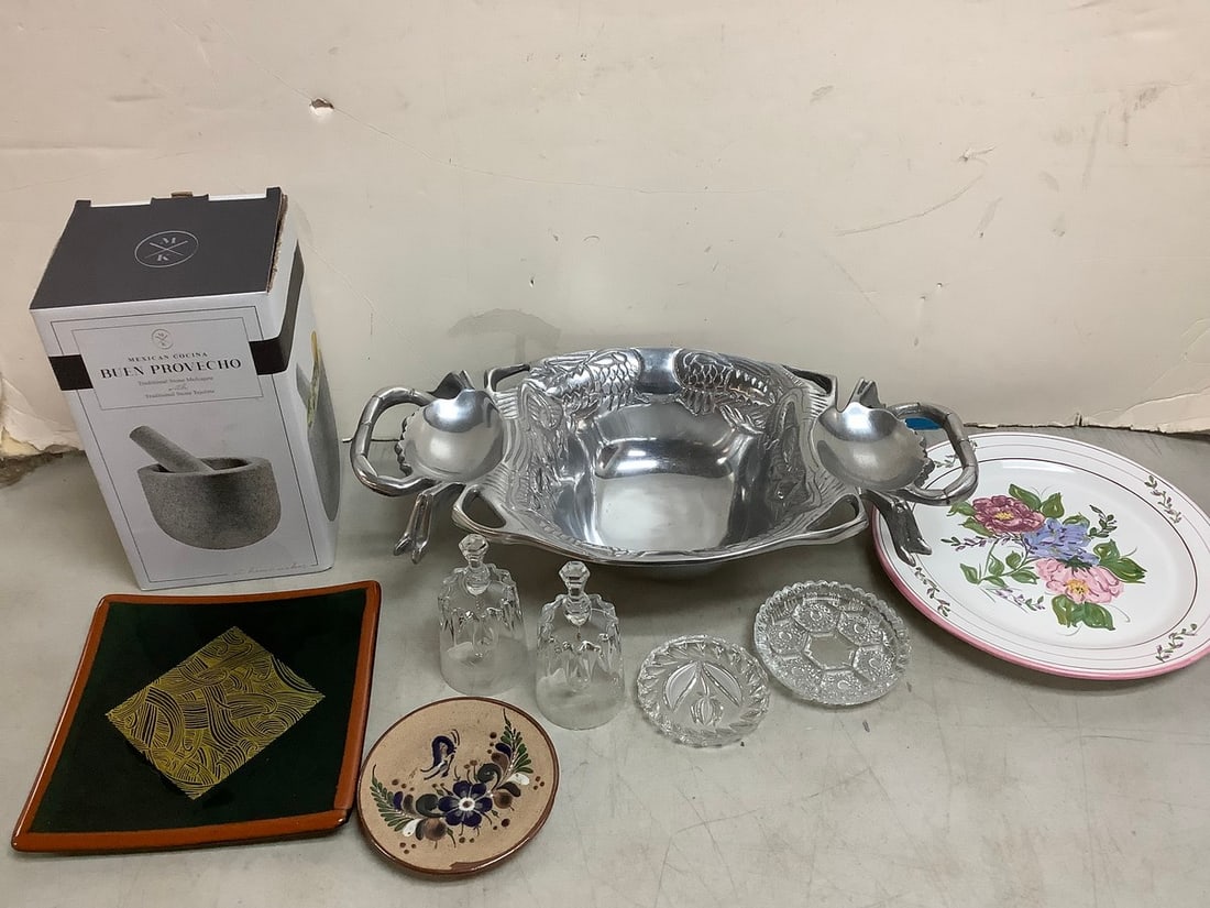 Crab dish(18.5in.x10in.x4in.), Buen Provecho traditional stone Molcajete, and more (1 of 1)