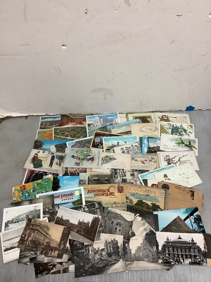 Vintage postcards: Vintage postcards