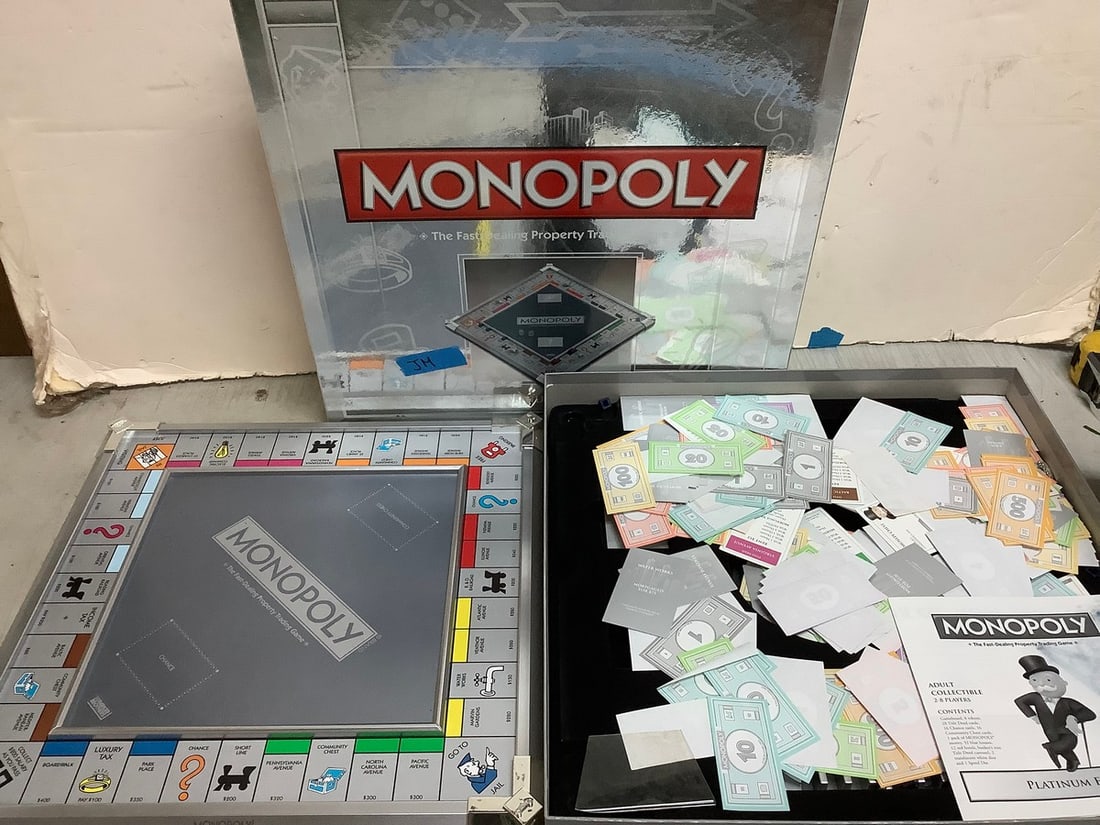 Monopoly platinum edition board game set (1 of 1)