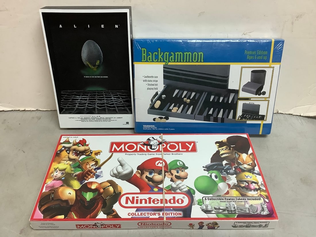 Monopoly Nintendo edition, Backgammon set, and Pop Culture alien 3D movie poster: Monopoly Nintendo edition, Backgammon set, and Pop Culture alien 3D movie poster