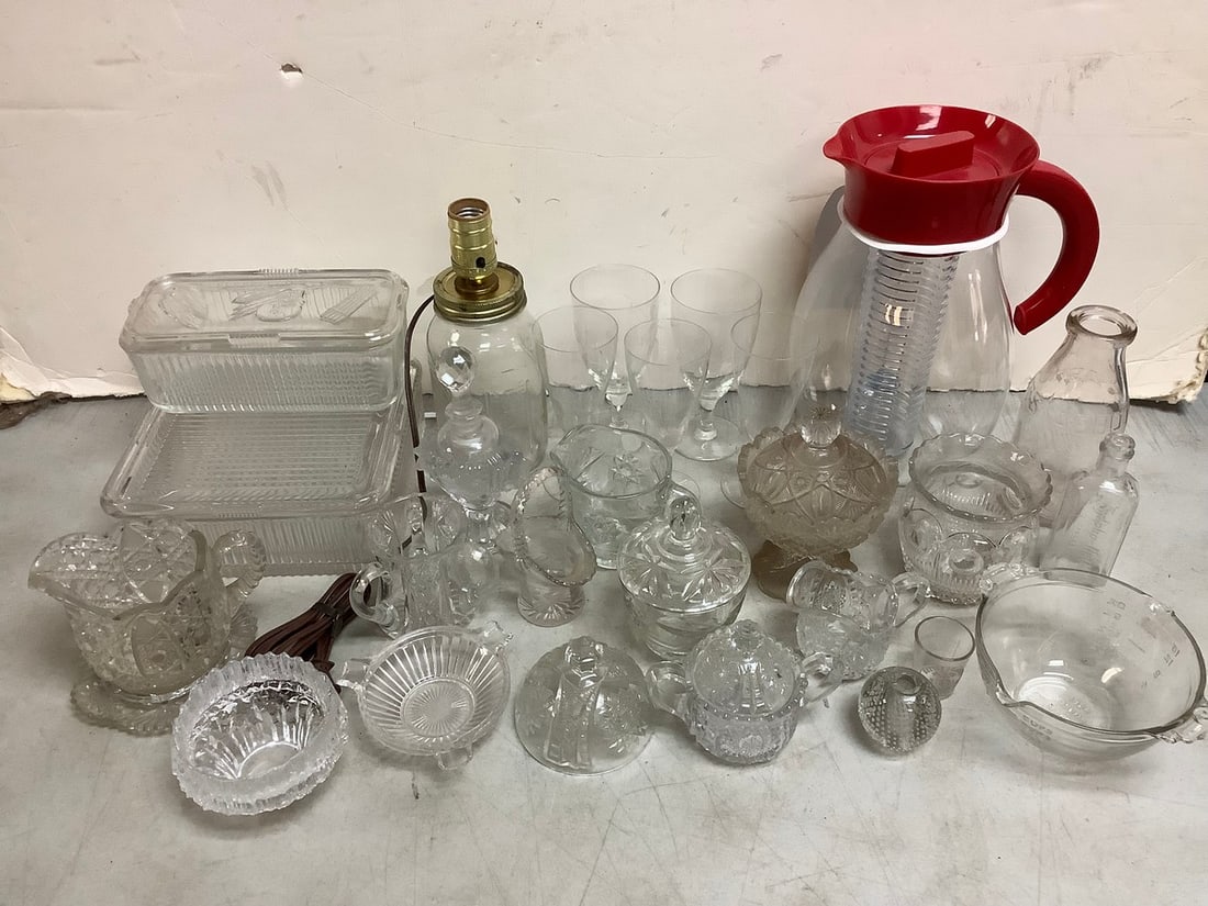 Drinking glasses, mason jar lamp, glass containers with lids, and more(tallest 11.5in.): Drinking glasses, mason jar lamp, glass containers with lids, and more(tallest 11.5in.)