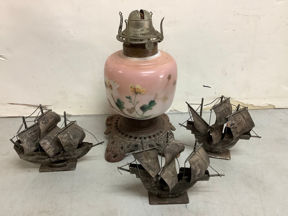 Vintage sailboat statues and antique oil lamp(9.5in.tall) (1 of 1)