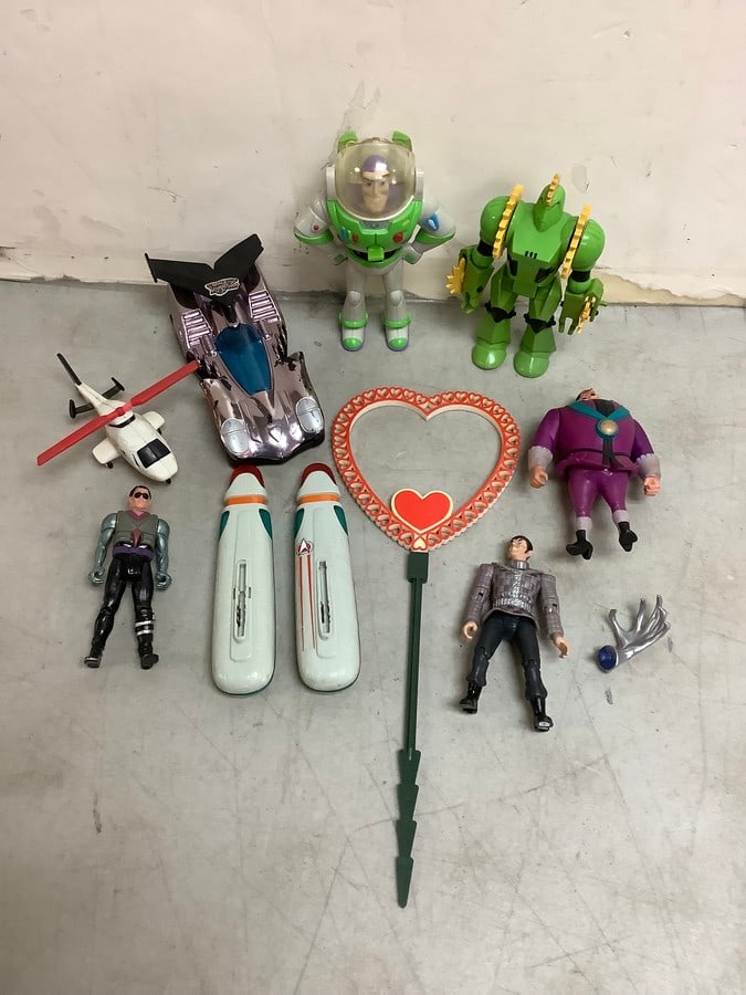 Various toys/action figures(Pocahantas, Toy Story, and more-tallest 6.5in.) (1 of 1)