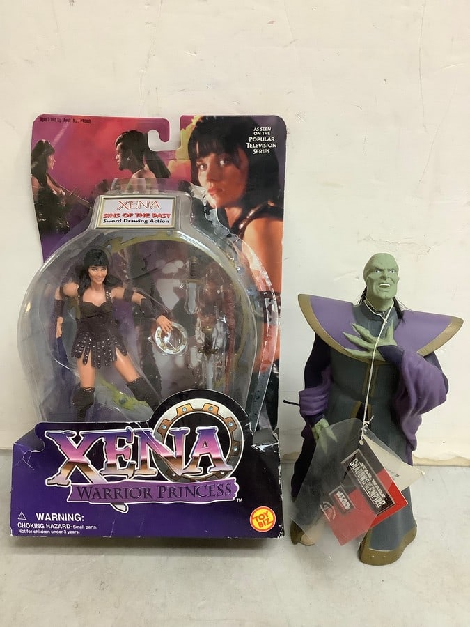 Xena warrior princess(new in box) and Star Wars action figure(10.5in.tall) (1 of 1)