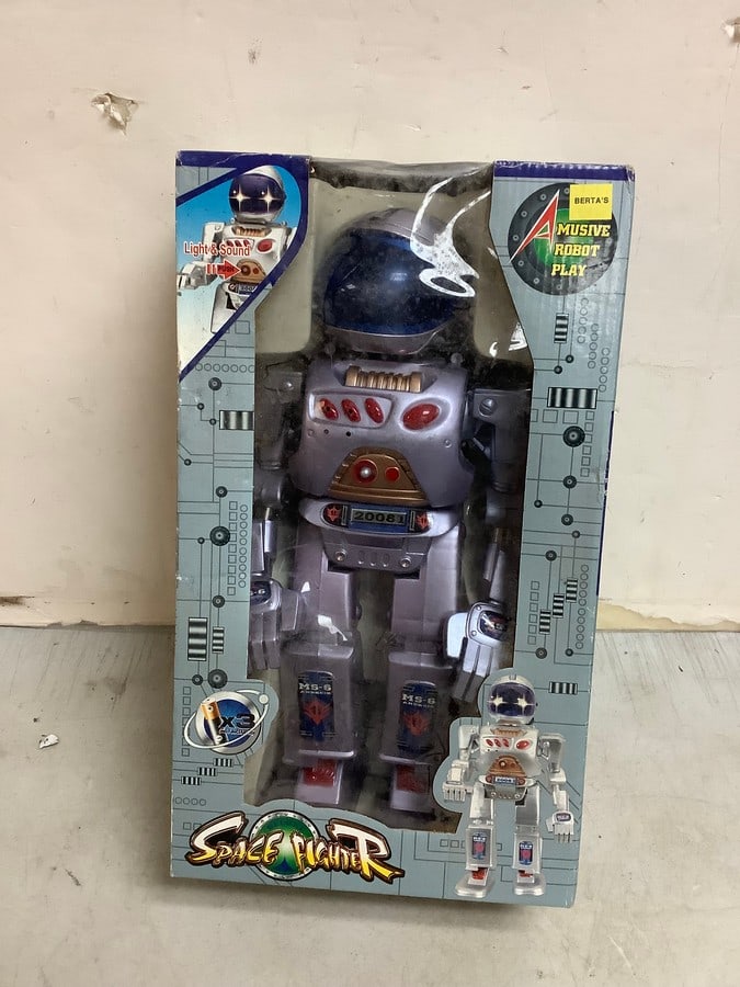 Space Fighter robot toy(new in box) (1 of 1)