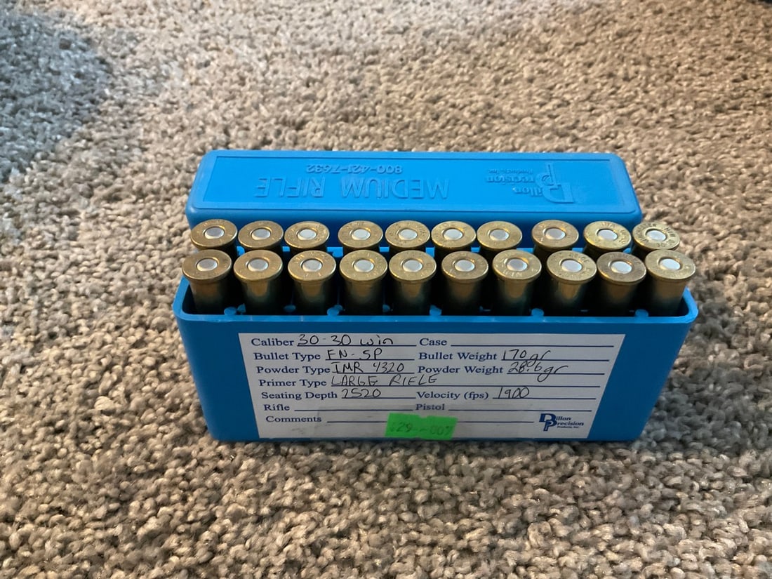 Lot of 30-30 Winchester Large Rifle 20 Cartridges: Lot of 30-30 Winchester Large Rifle 20 Cartridges