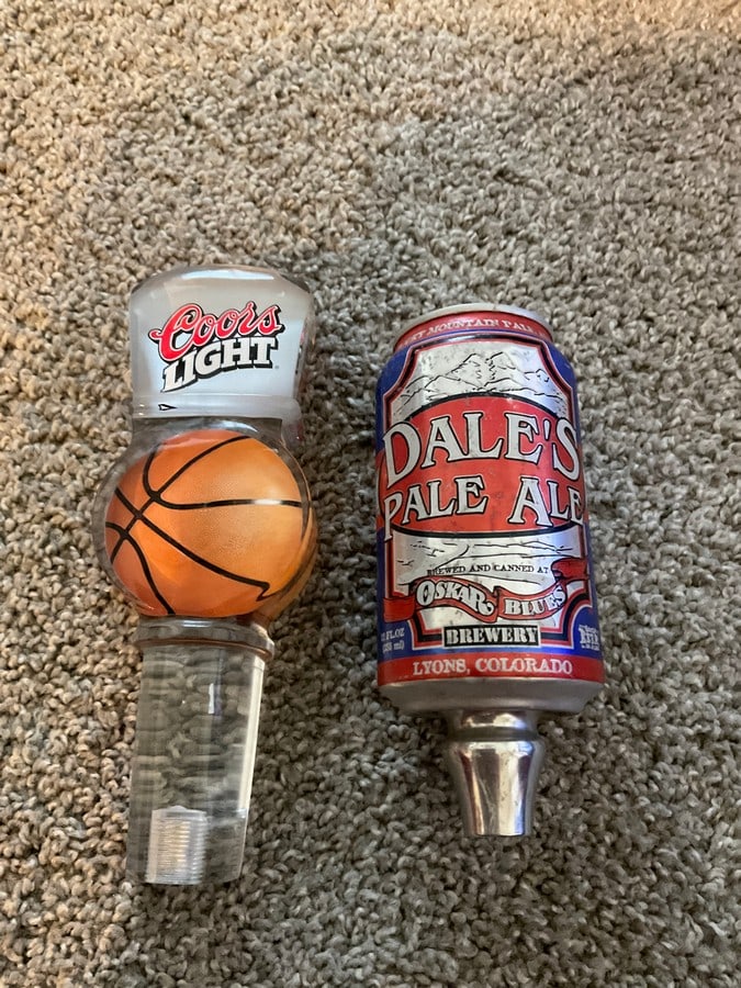 Lot of 2 Dales Pale Ale and Coors Light: Lot of 2 Dales Pale Ale and Coors Light
