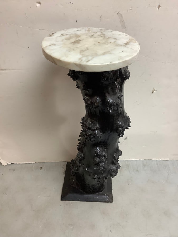 Roundle Marble Top Pedestal Table (27.75in Tall): Roundle Marble Top Pedestal Table (27.75in Tall)