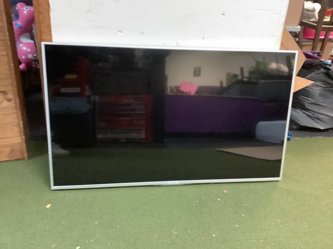 Sony Flatscreen TV (Model - XBR-55X800B) 54 in Screen (1 of 1)