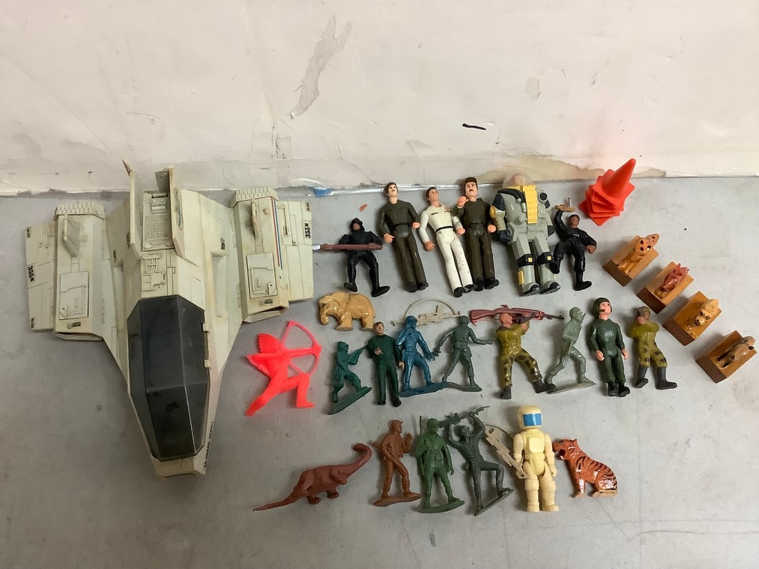 Animal Pencil Sharpeners, SA-SHARC-355m Model Airplane, Army Men and more: Animal Pencil Sharpeners, SA-SHARC-355m Model Airplane, Army Men and more