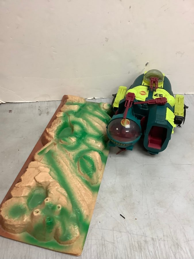 1988 Hasbro Cobra G.I. Joe Bugg and more: 1988 Hasbro Cobra G.I. Joe Bugg and more