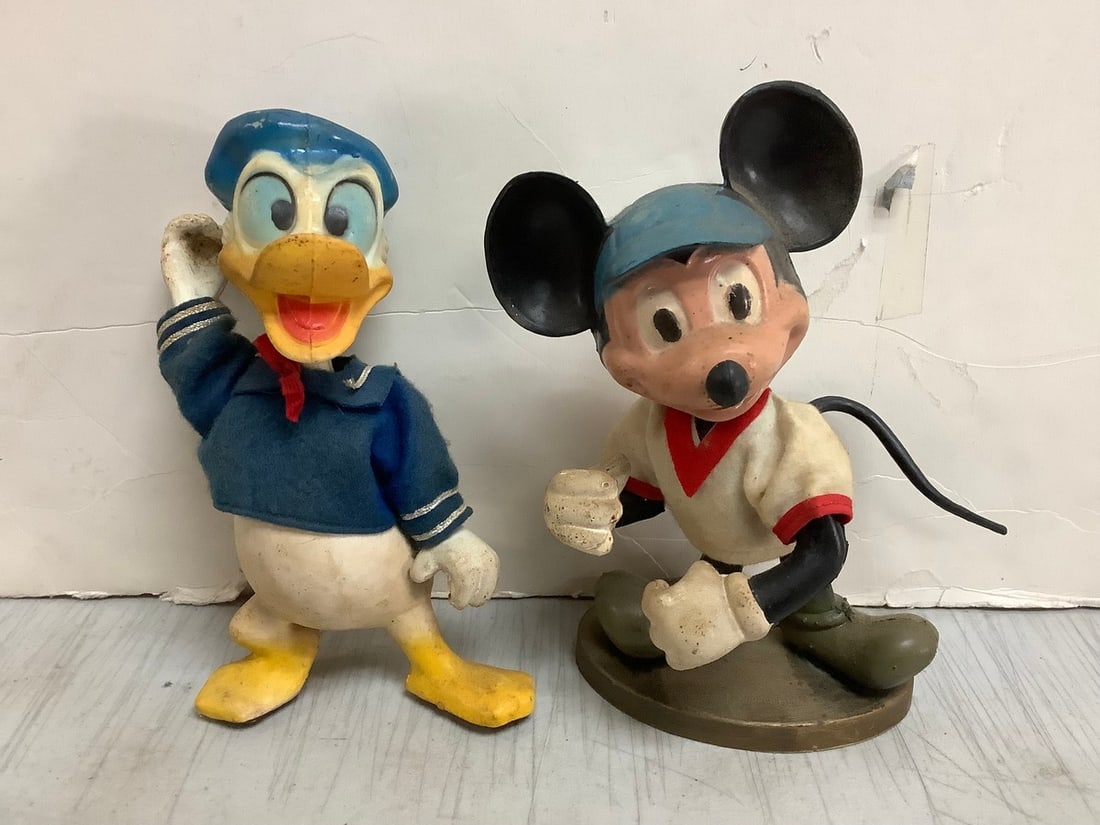 Vintage Disney statues(Donald Duck and Mickey Mouse(7.75in.tallest) (1 of 1)