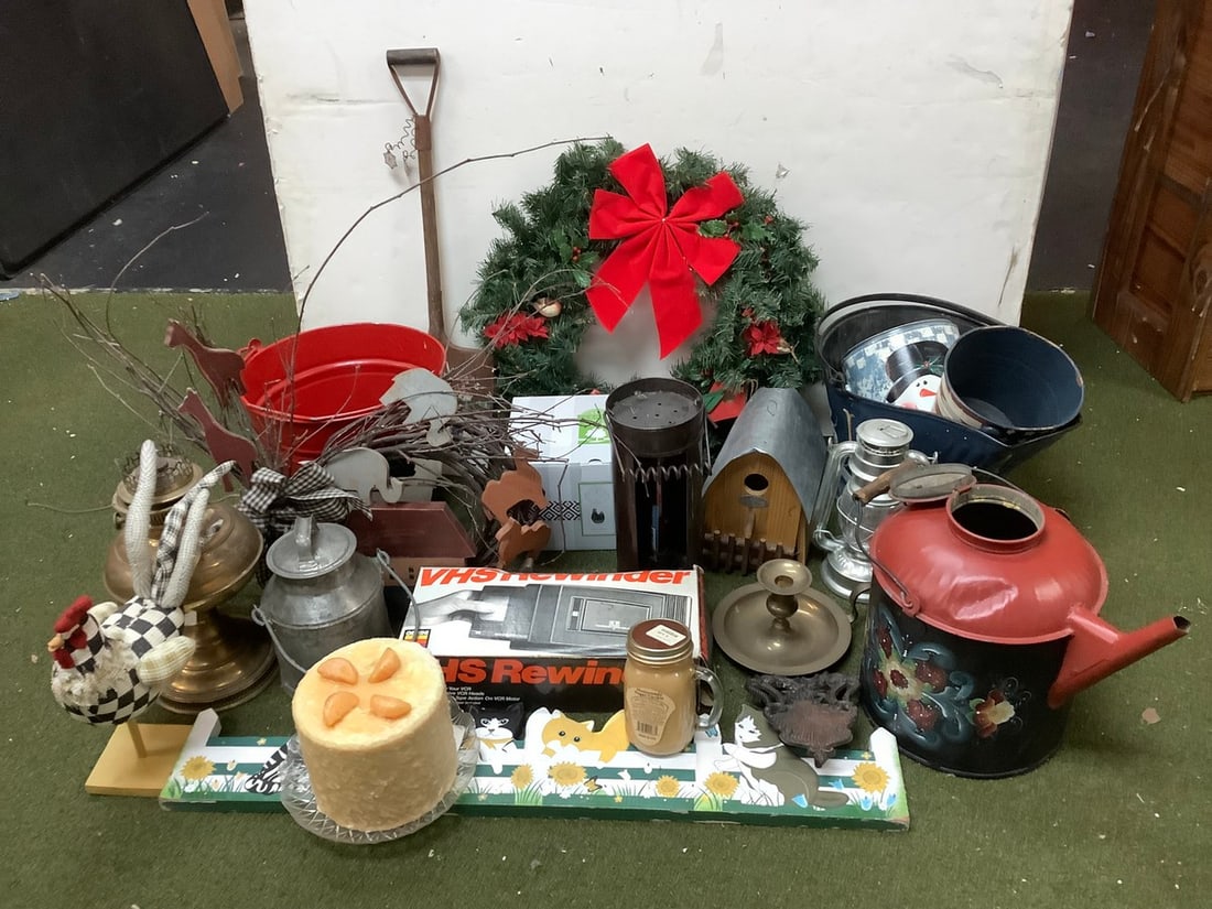 Decorative Buckets, Watering Can, Christmas Wreath, VHS Rewinder, Lanterns and more (Longest -: Decorative Buckets, Watering Can, Christmas Wreath, VHS Rewinder, Lanterns and more (Longest - 31.5in)