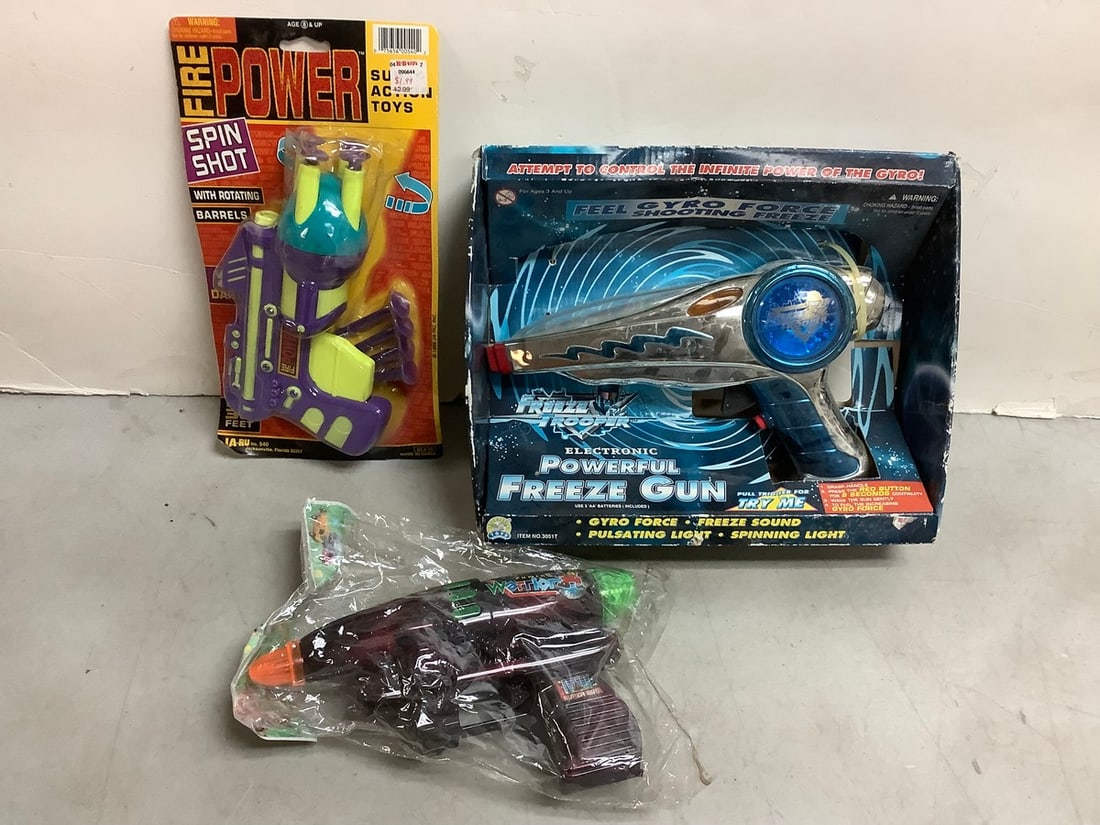 Various toy guns(new in packaging) (1 of 1)