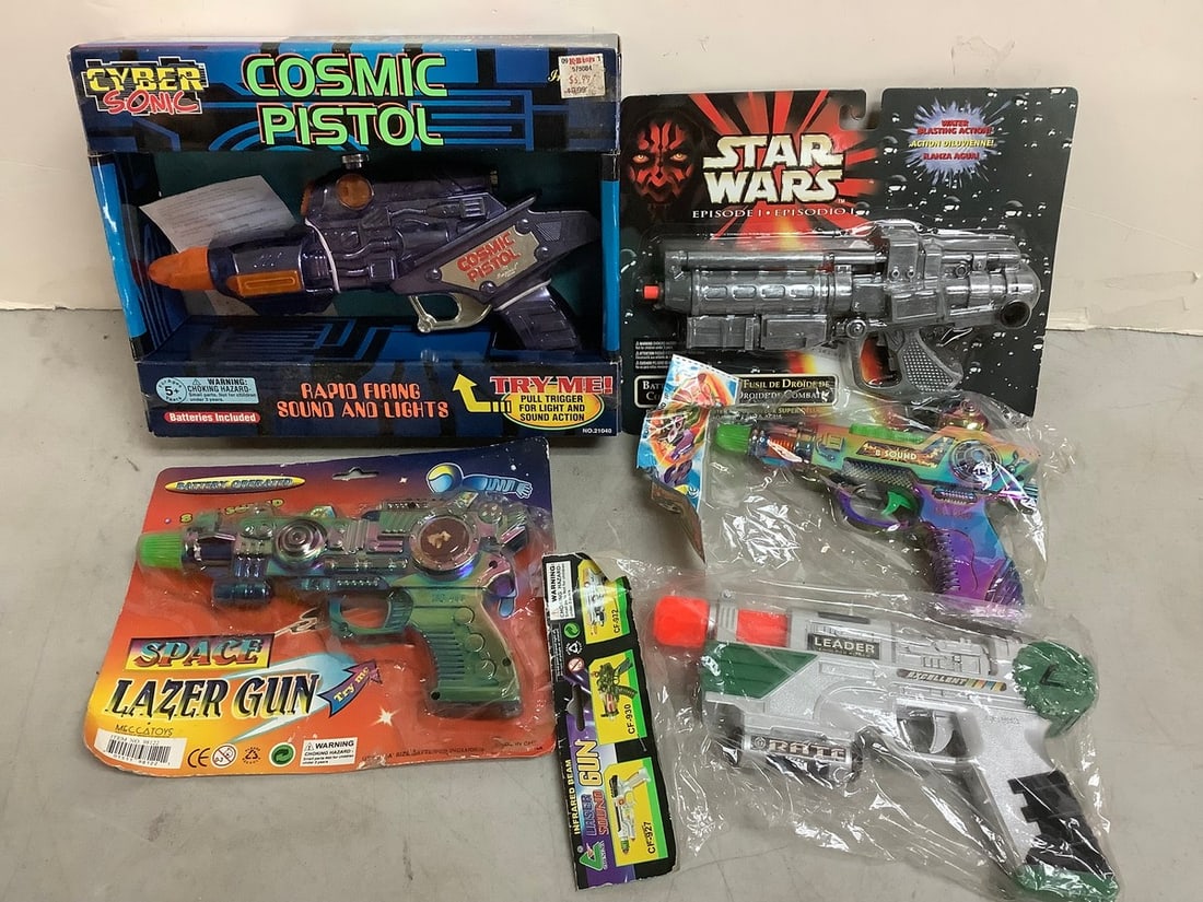 Various toy guns(Star Wars Battle Droid Rifle, Cosmic Pistol, Space Lazer gun, and more-all new in: Various toy guns(Star Wars Battle Droid Rifle, Cosmic Pistol, Space Lazer gun, and more-all new in package)