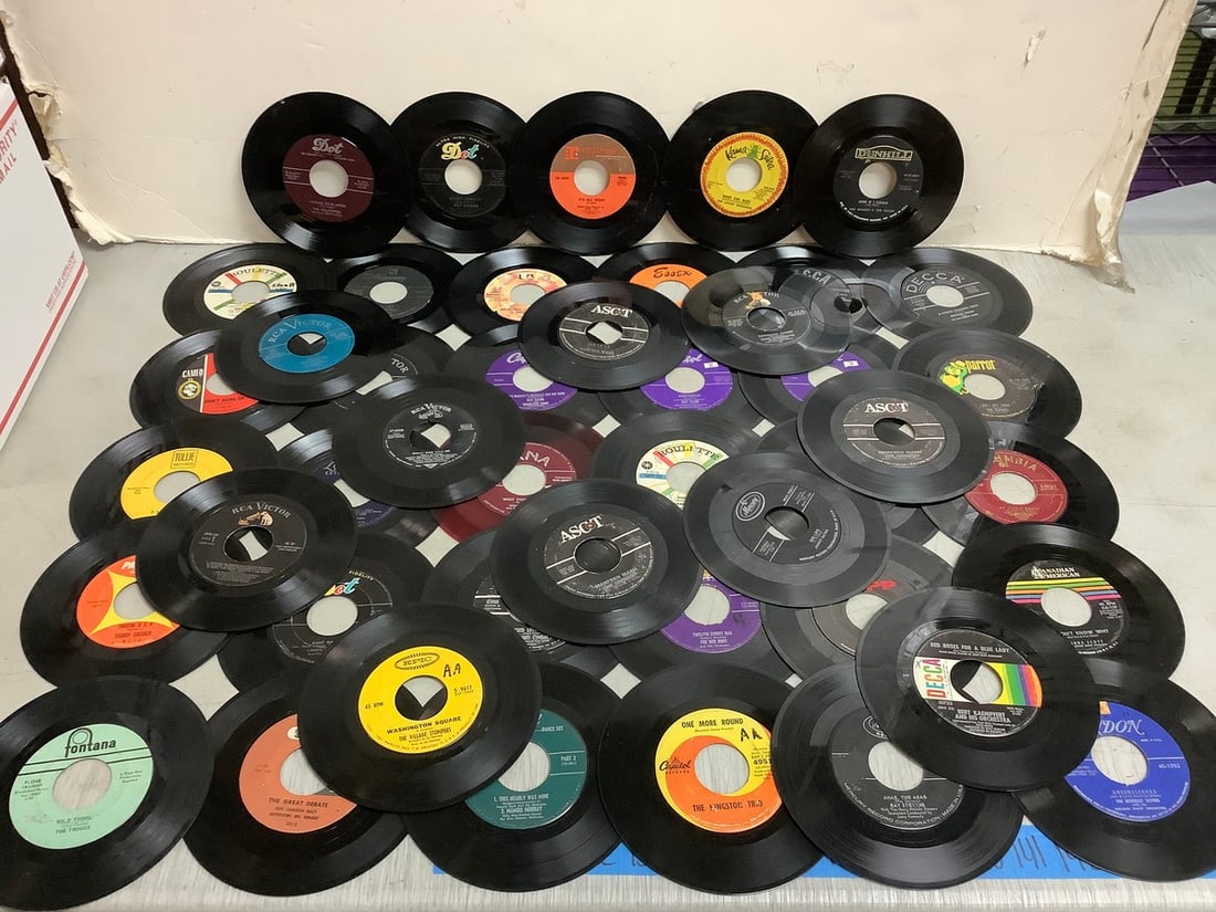 Vintage 45's(Georgie Shaw, The Zombies, Al Alberts, and more): Vintage 45's(Georgie Shaw, The Zombies, Al Alberts, and more)