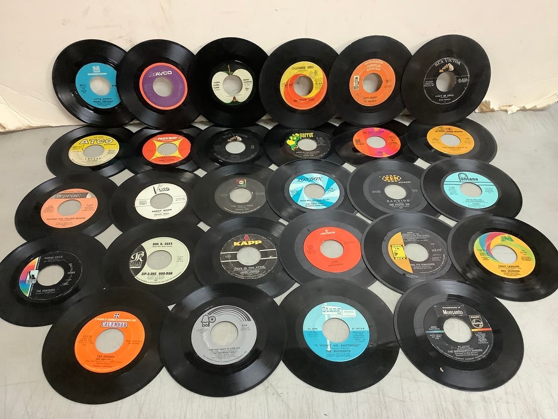 Vintage 45's(Chubby Checker, Haley Mills, Jack Jones, and more): Vintage 45's(Chubby Checker, Haley Mills, Jack Jones, and more)