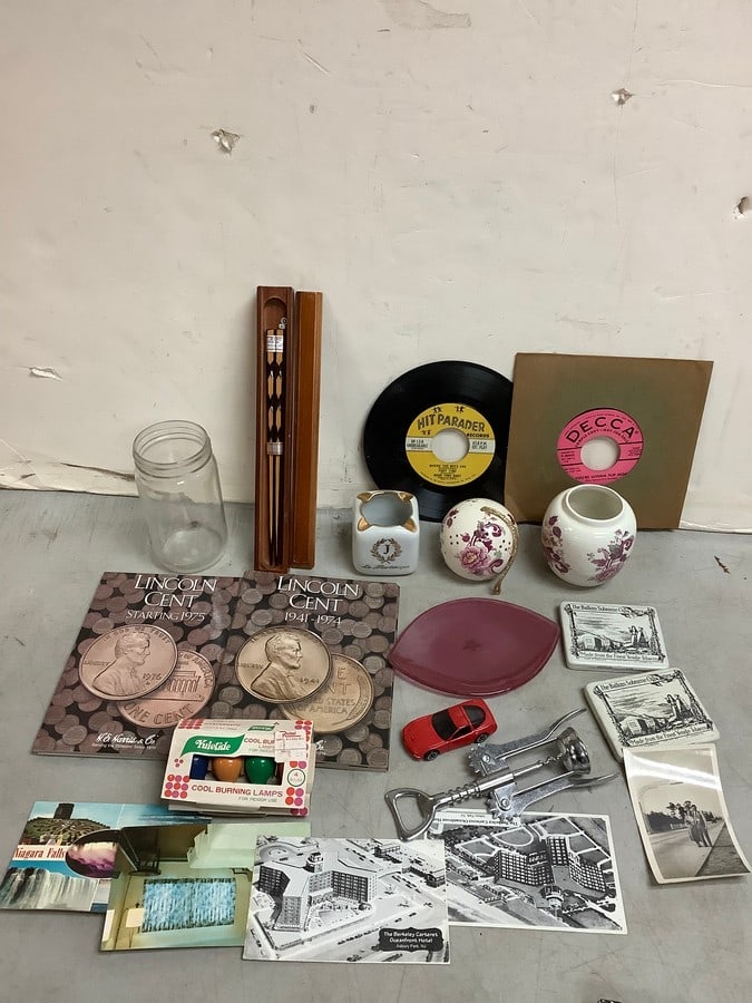 Vintage 45's, Lincoln cent coin books, porcelain ashtray, and more: Vintage 45's, Lincoln cent coin books, porcelain ashtray, and more