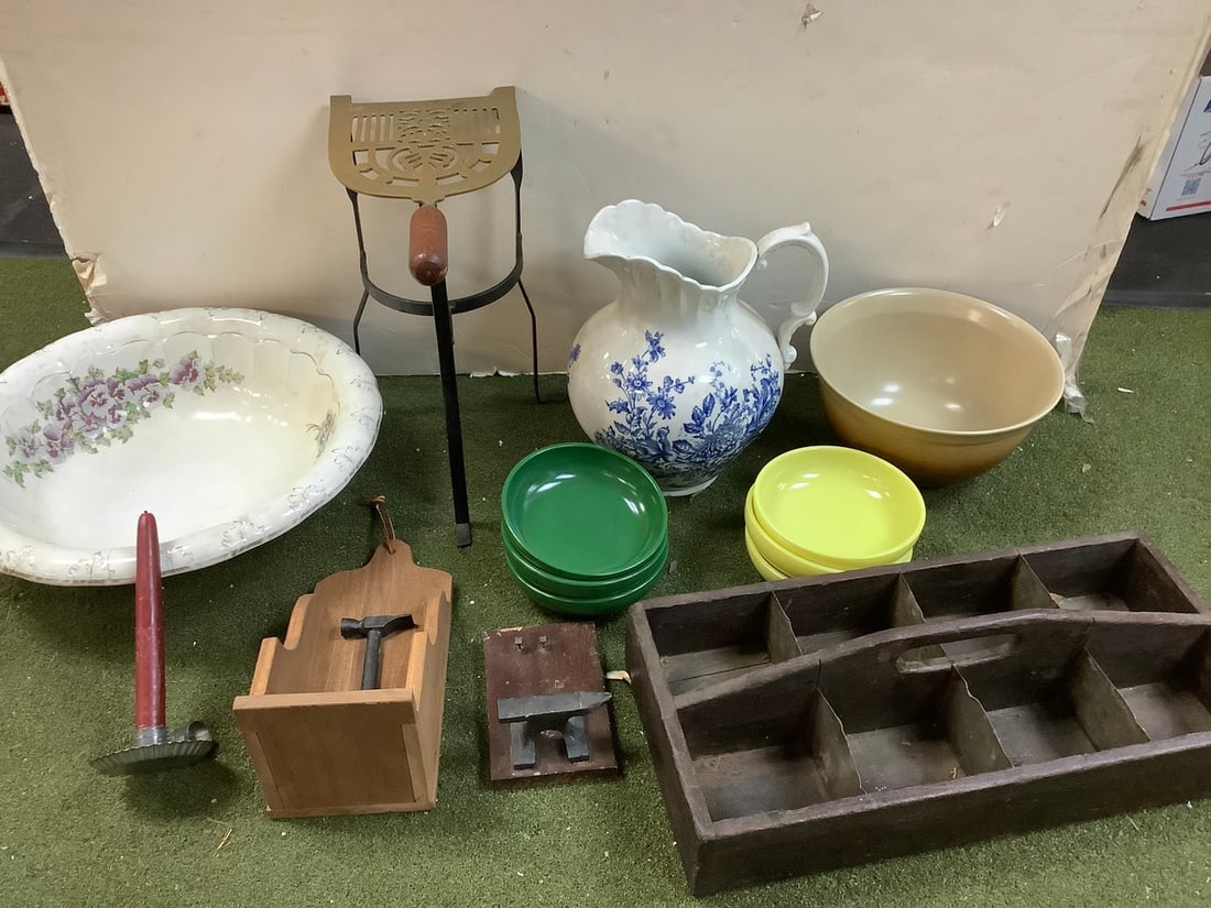 Blue transfer pitcher, vintage trivet, and more 14in.tallest: Blue transfer pitcher, vintage trivet, and more 14in.tallest