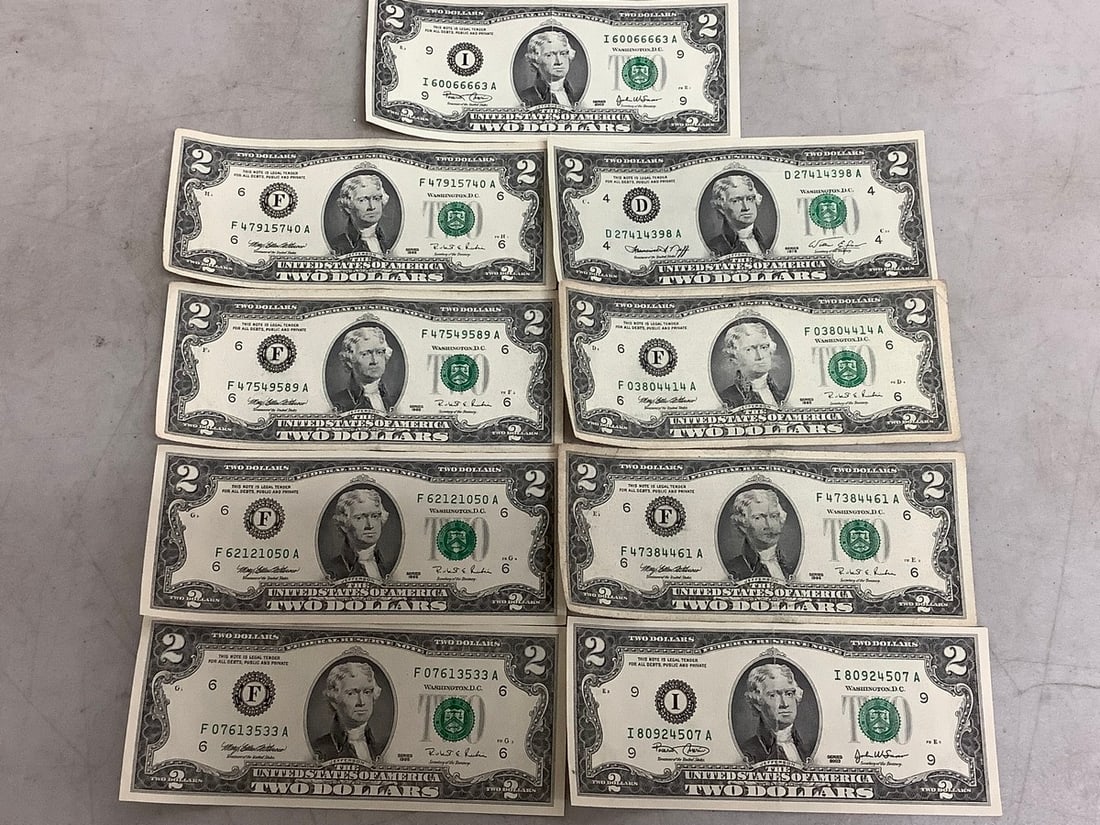 Lot of 2 dollar bills (1 of 1)