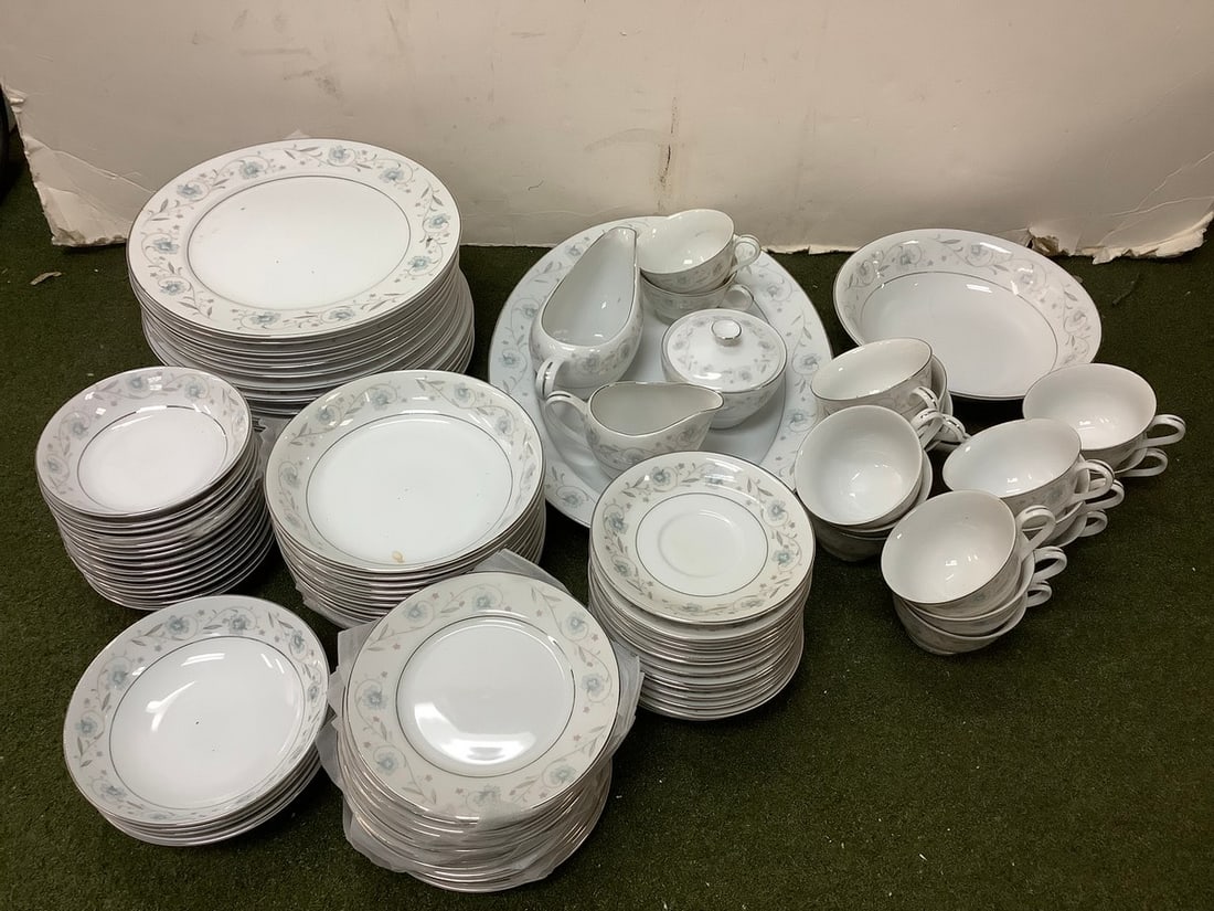 English Garden dining set(plates, bowls, cups(2.25in.tall), and more: English Garden dining set(plates, bowls, cups(2.25in.tall), and more