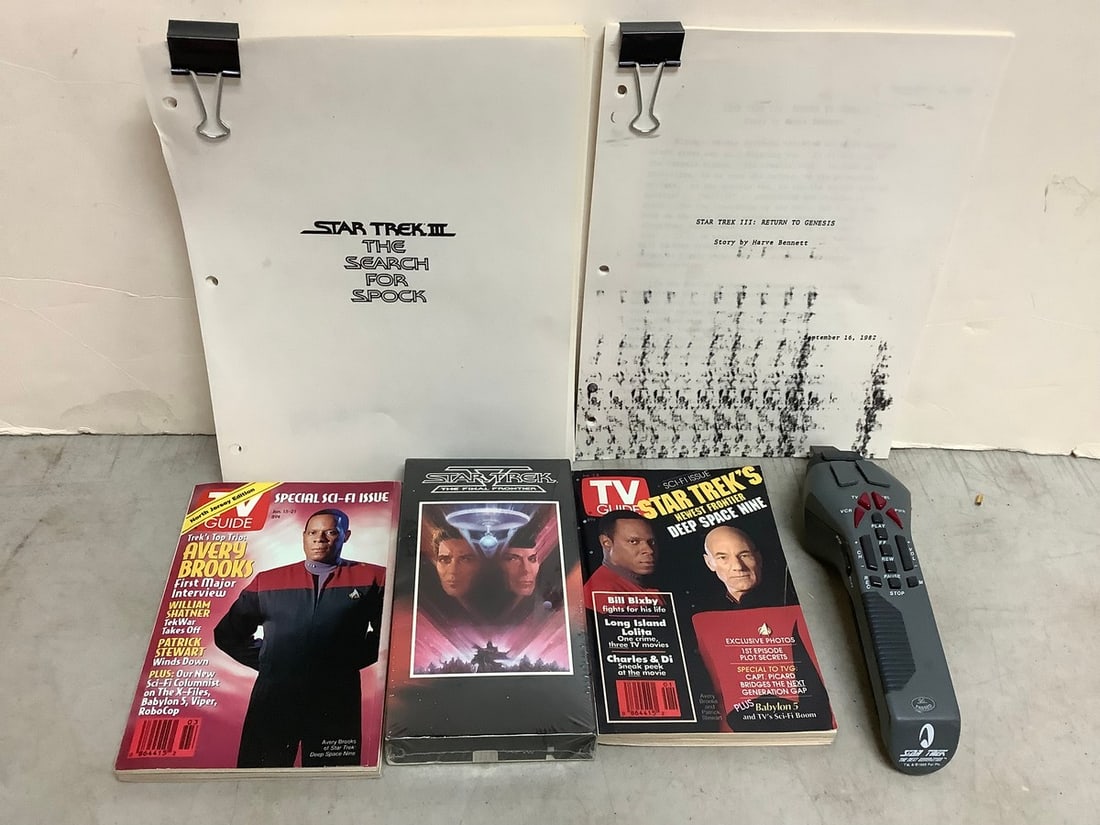 Star Trek Scripts - The Search For Spock Final Fraft and Return To Genesis and Star Trek TV Remote (1 of 1)