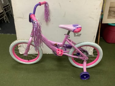 Childrens Huffy Bike with Training Wheels (29in Tall)