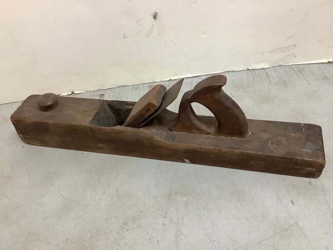 Vintage Wooden Plane (21.5in long): Vintage Wooden Plane (21.5in long)