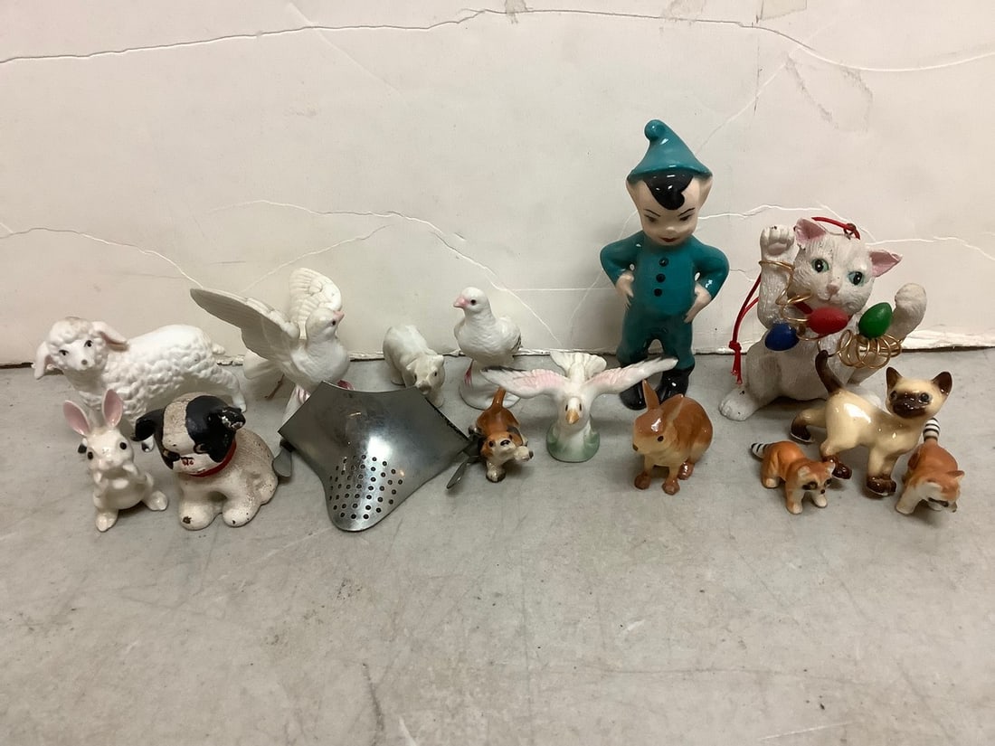 Various Ceramic Figurines (Tallest - 3.75in) (1 of 1)