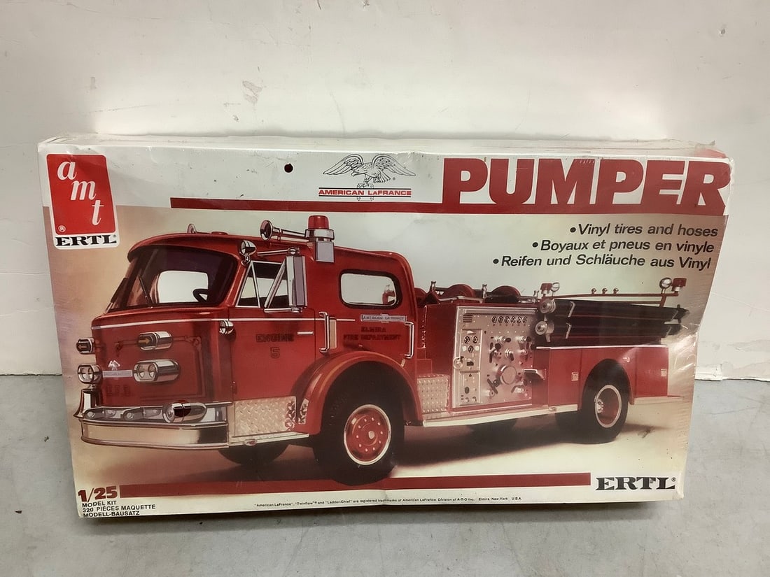 Vintage ERTL American LaFrance Pumper model (1 of 1)