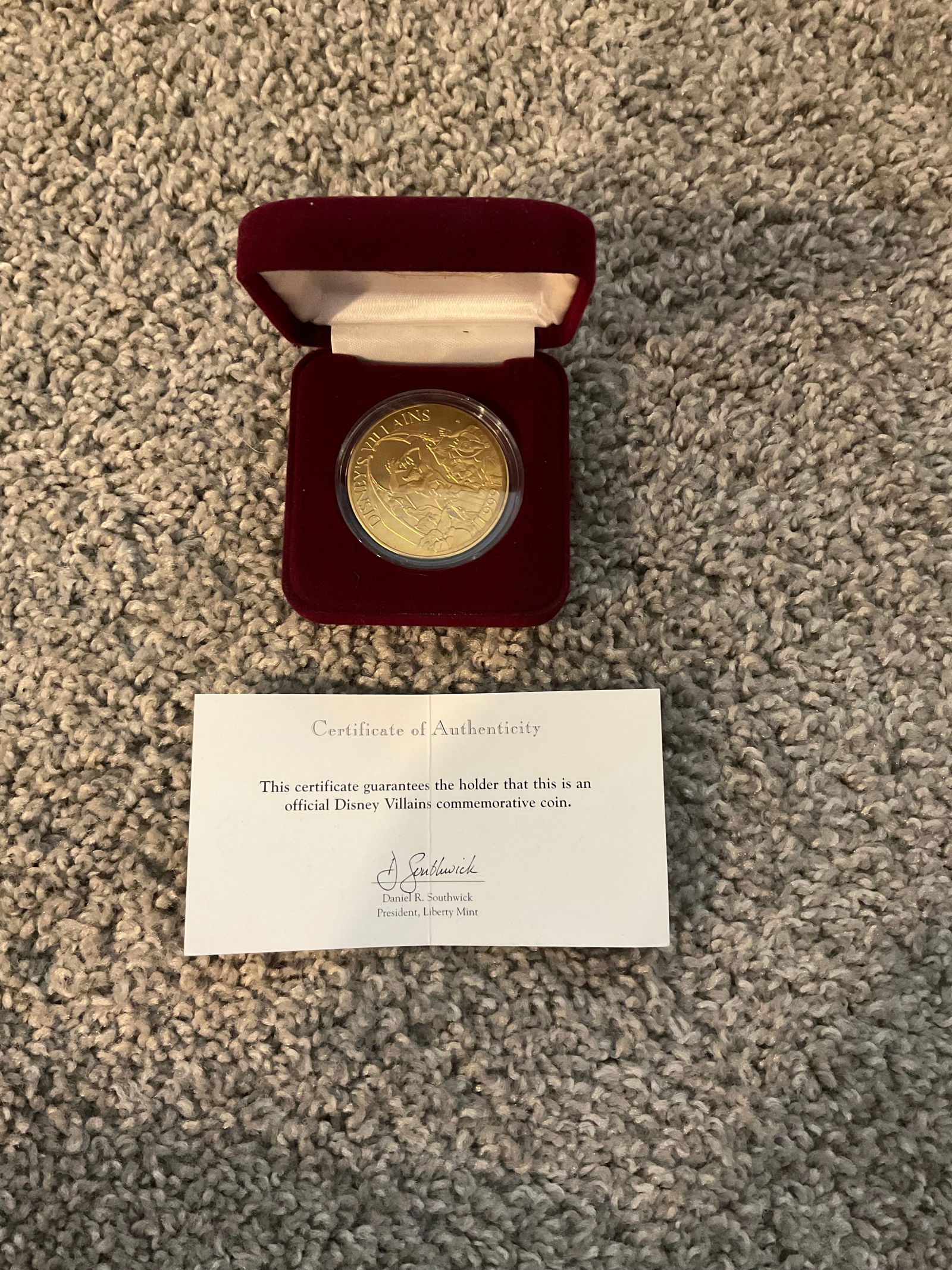 1999 The Art of Disney: Disney Villains Commemorative Coin Bronze 230 with COA (1 of 1)