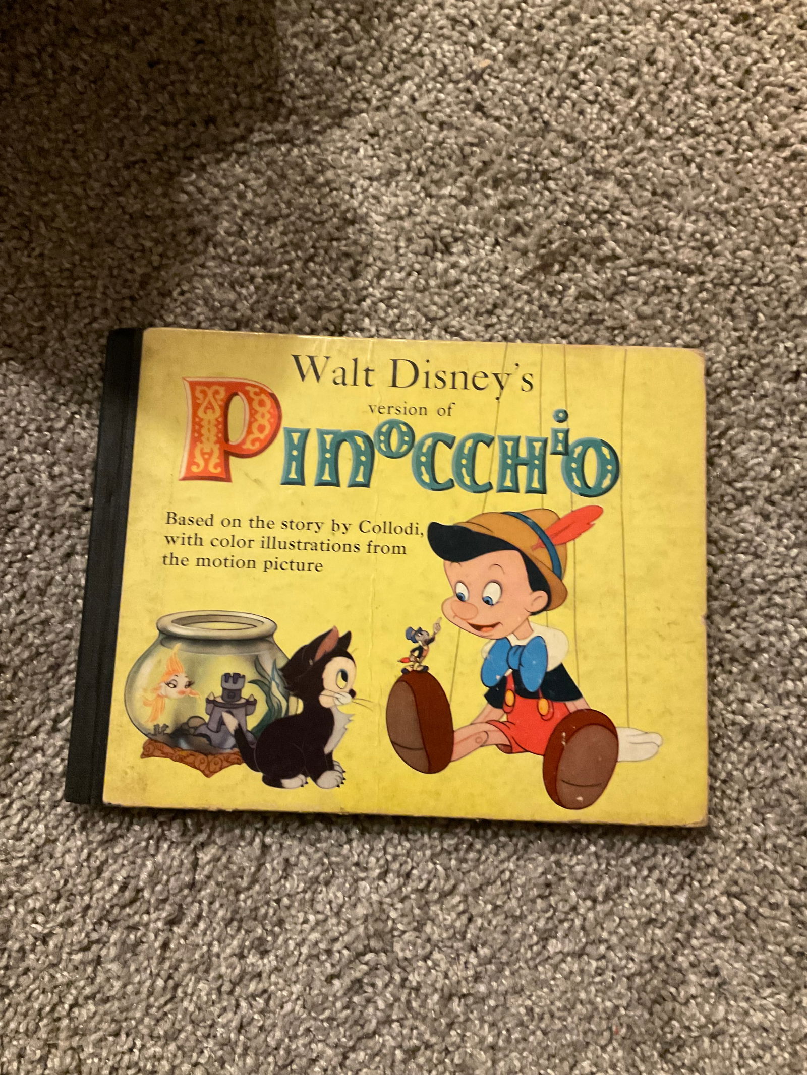 1939 Walt Disney's Version of Pinocchio vintage children's book (1 of 1)