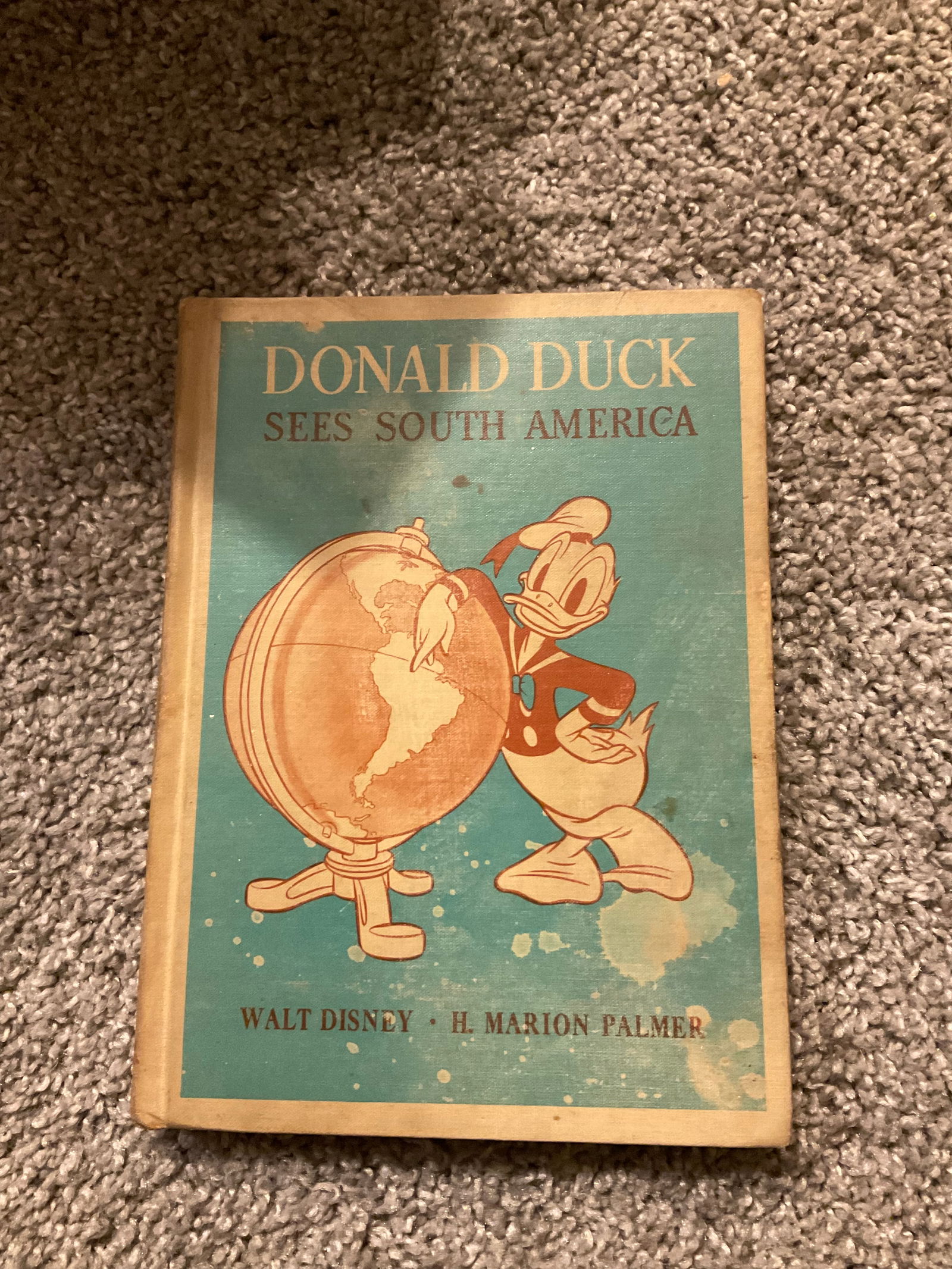1945 Donald Duck Sees South American vintage children's book (1 of 1)