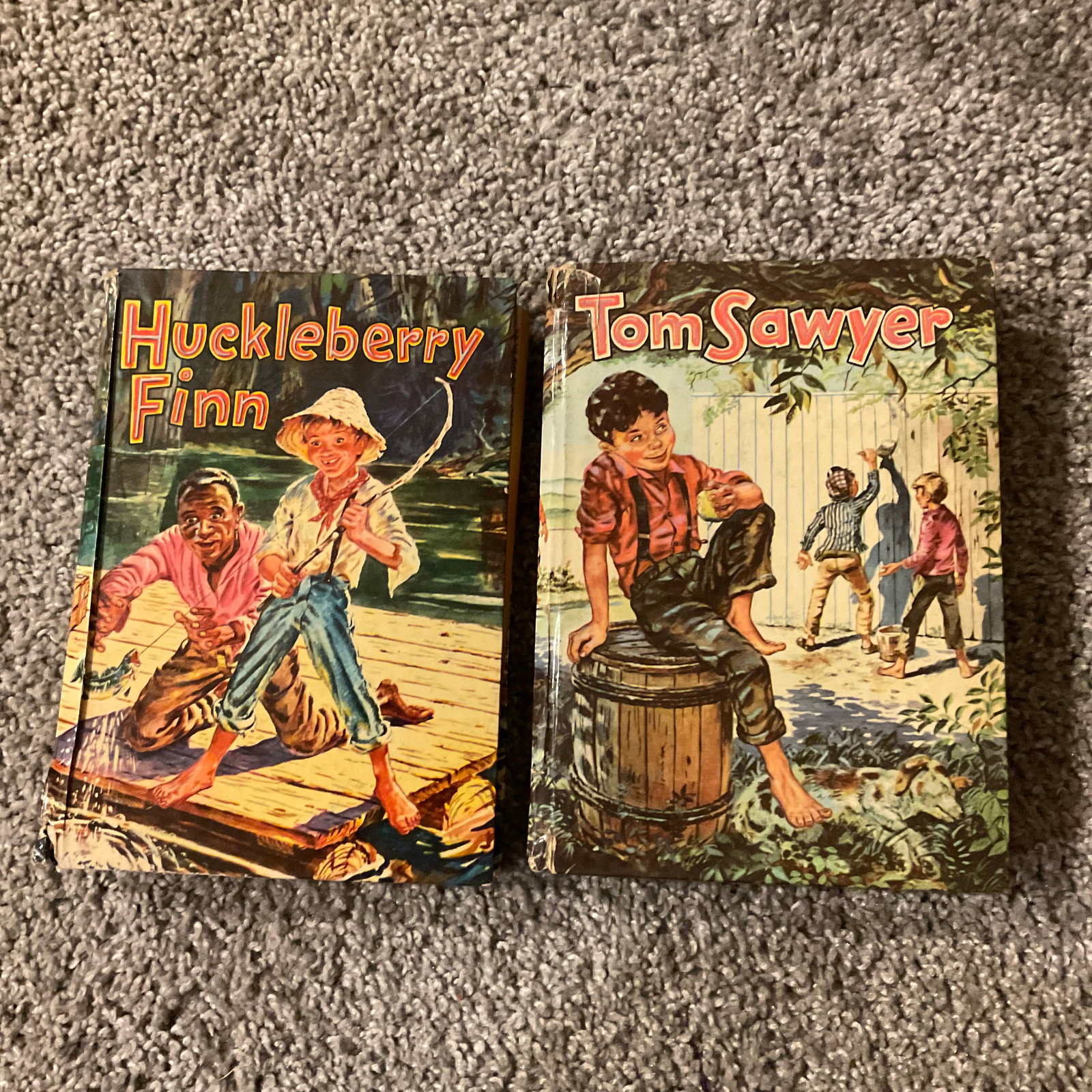 vintage early 1955 Tom Sawyer and Huckleberry Finn books: vintage early 1955 Tom Sawyer and Huckleberry Finn books