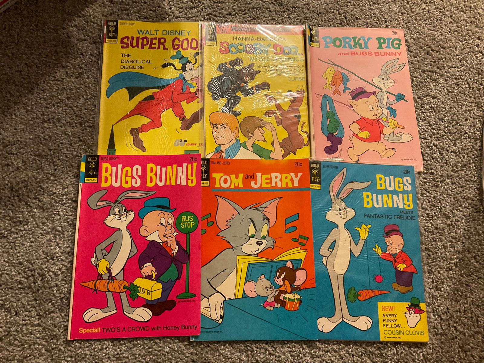 lot of vintage 20 cent comics (1 of 1)