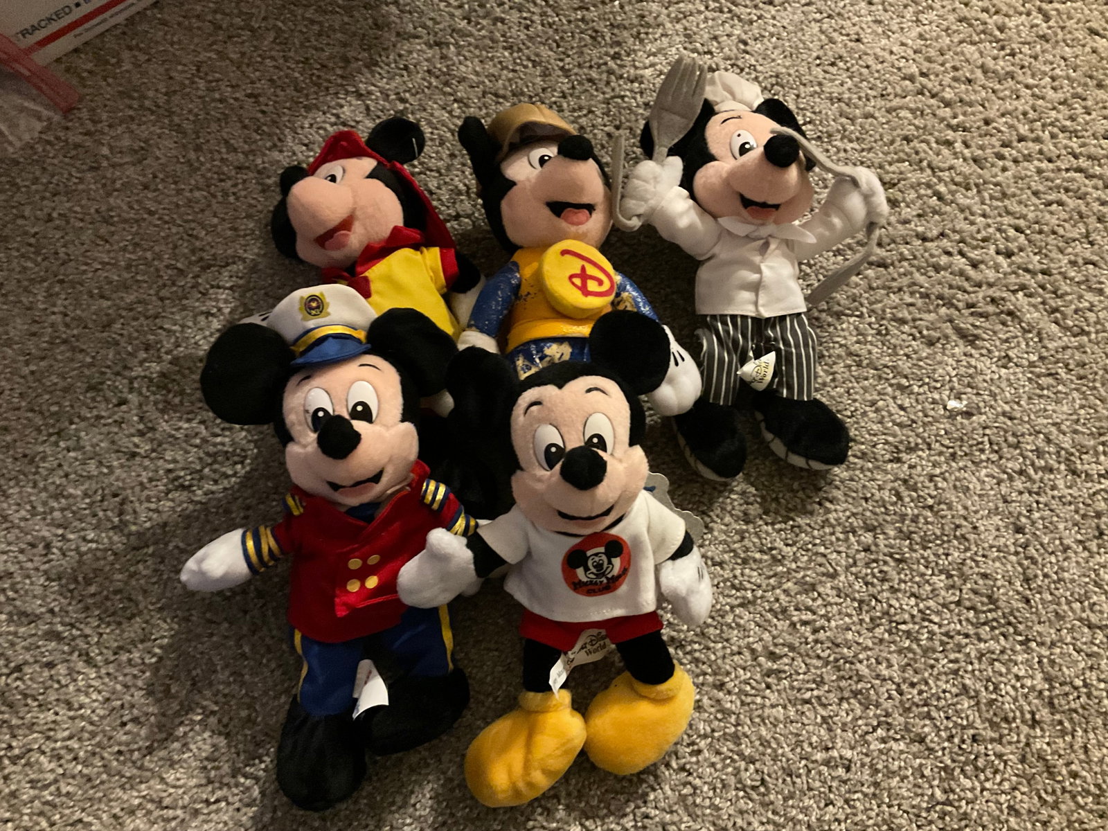 lot of vintage disney stuff animals and plushes: lot of vintage disney stuff animals and plushes