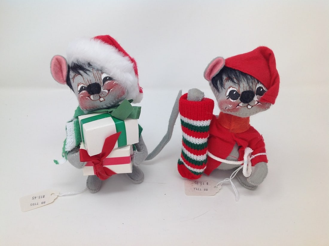 Annalee Handcrafted Collectible Doll Lot of Christmas Mice One 5?? and Other 6 (1 of 1)