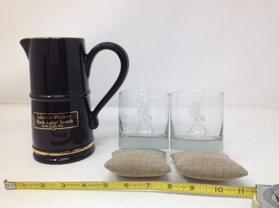 lot of 3 Johnnie Walker Black lable, scotch Pitcher 7.25 and 2 Rocks glasses 3.25: lot of 3 Johnnie Walker Black lable, scotch Pitcher 7.25 and 2 Rocks glasses 3.25”